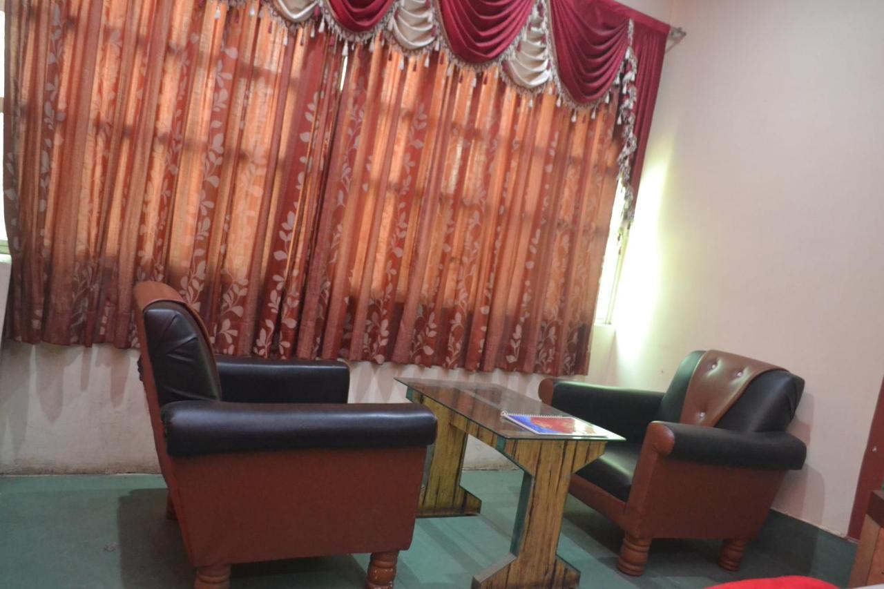 Hotel Golden Palace Kendrapara Exterior photo